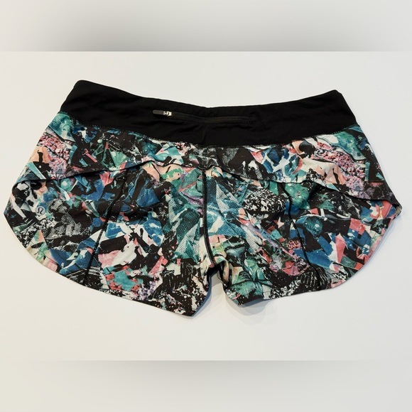 NWOT- Lululemon Speed up short- Size 8 - Picture 2 of 2